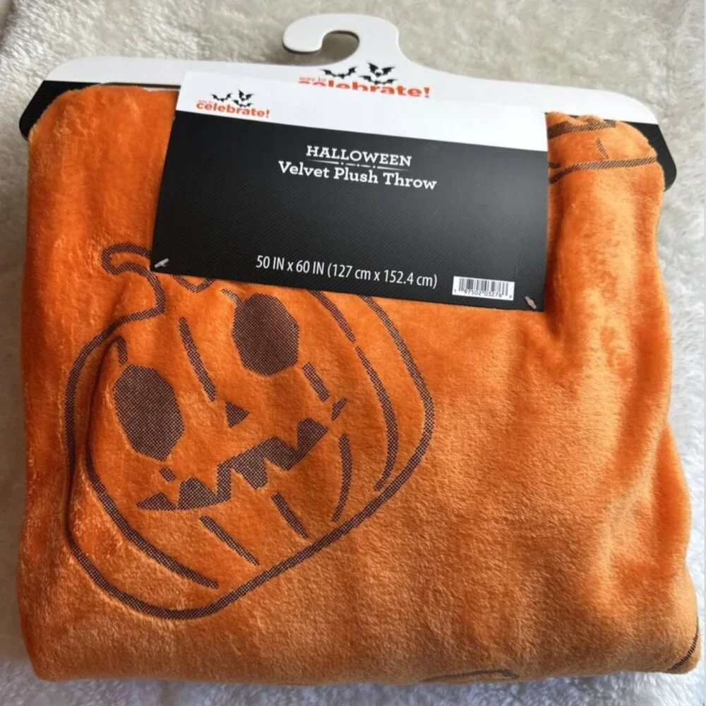Halloween Throw 50